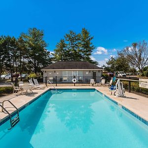 Quality Inn Gallatin-Nashville Metro Exterior photo