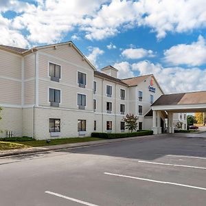 מורהד Comfort Inn & Suites Exterior photo