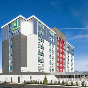 Holiday Inn Express Richmond - Midtown, An Ihg Hotel Exterior photo