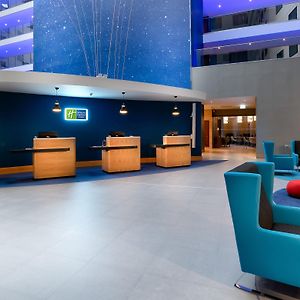 הית'רו Holiday Inn Express - London Heathrow T4, An Ihg Hotel Exterior photo