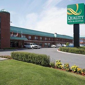 דורבאל Quality Inn & Suites Pe Trudeau Airport Exterior photo