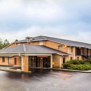 Lugoff Econo Lodge Inn & Suites Exterior photo