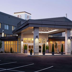 מלון דורבאל Doubletree By Hilton Montreal Airport Exterior photo