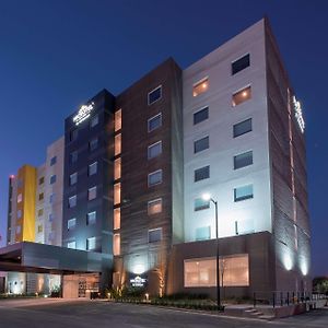 Microtel Inn & Suites By Wyndham סן לואיס פוטוסי Exterior photo