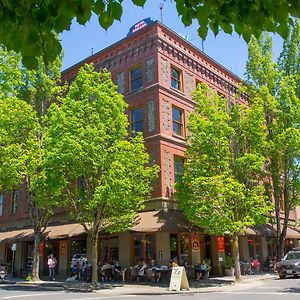 מקמינוויל Mcmenamins Hotel Oregon Exterior photo