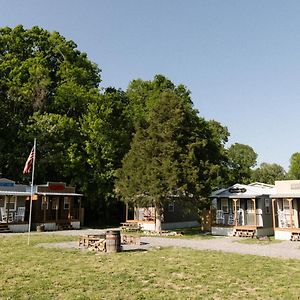 מלון Grand Rivers The Outpost Exterior photo