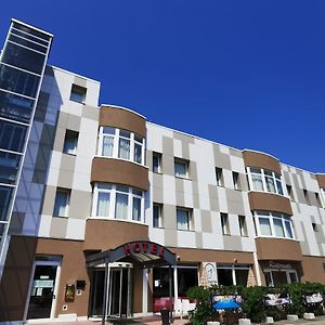 רוסולינה Hotel Formula & Puravita Spa Exterior photo