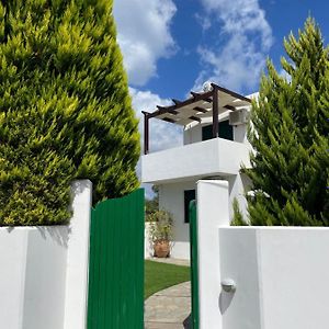 קיסאמוס Sunny Villa Exterior photo