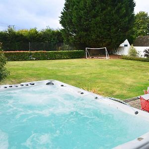Iron Acton Drystone Manor - Swim Hot Tub, Tennis, Gatherings Exterior photo