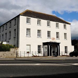 מלון דארו Ashbrook Arms Townhouse And Restaurant Exterior photo