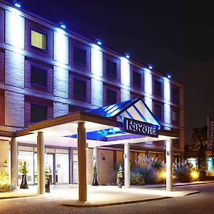 הית'רו Novotel London Heathrow Airport M4 Jct. 4 Exterior photo