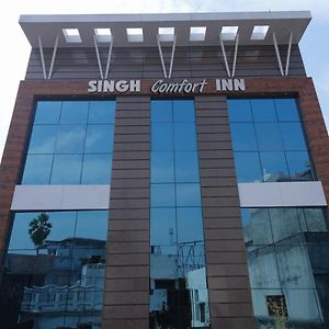גורקפור Hotel Singh Comfort Inn Exterior photo