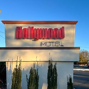 פרמינגדייל Hollywood Motel Exterior photo