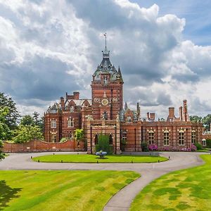 Hartley Wintney The Elvetham Hotel Exterior photo