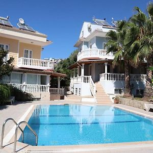 Cheerful 4 Bed Villa With Pool 5 Mints 2 אולודניץ Exterior photo
