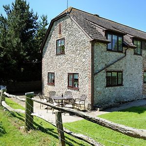 הוילה Wootton Fitzpaine East Barn Exterior photo