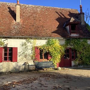 Le Veurdre Charming Holiday Home With Private Garden Exterior photo