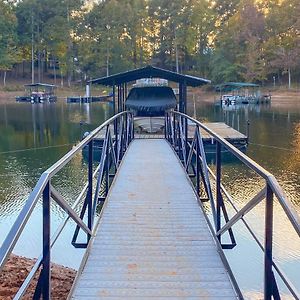 Townville Chic House With Private Dock On Lake Hartwell! Exterior photo