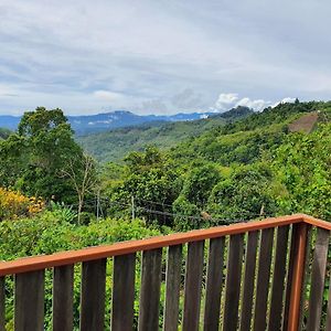 הוילה ראנאו The Cloud Kinabalu- Chalet Exterior photo