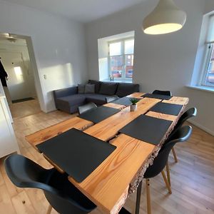 דירות Central Apt With Parking Possibility, Netflix & Near Aarhus Attractions Exterior photo