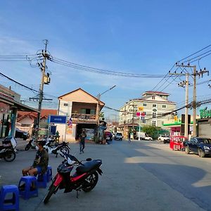 במוטל Ban Khlong Song Tisaraporn Resident Exterior photo