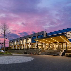 Van Der Valk Hotel הירלן Exterior photo