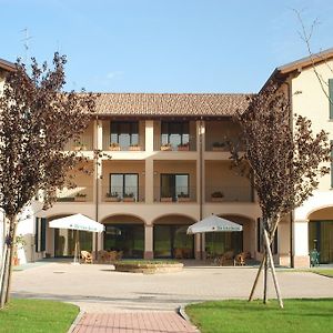 מונטקיו אמיליה Hotel Conteverde Exterior photo