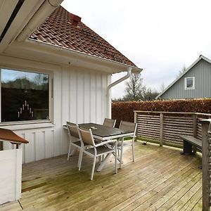 Ojersjo Holiday Home Near Gothenburg And Hiking Trails Exterior photo