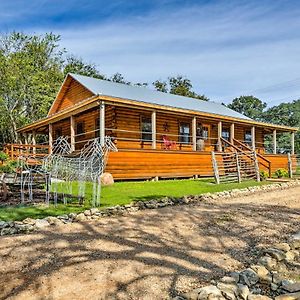 הוילה Cozy New Braunfels Family Cabin With Porch And Views! Exterior photo