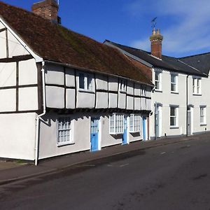 רומזי Tudor Cottage Exterior photo