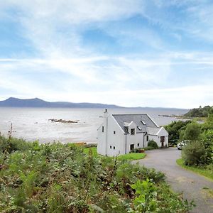 Saasaig Macinnisfree Cottage Exterior photo