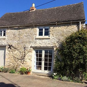 Stonesfield The Old Bakehouse Cotswold Cottage Exterior photo
