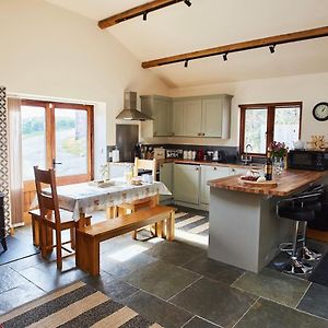 Pen-y-Clawdd The Old Dairy - Boutique Countryside Cottage At Harrys Cottages Exterior photo