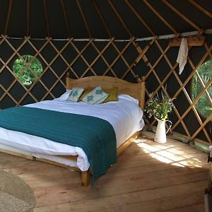 הוילה Fernhurst 'Oak' Yurt In West Sussex Countryside Exterior photo