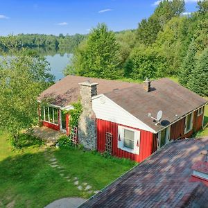 Crivitz Scenic & Serene Lakefront Cottage With Wood Stove Exterior photo