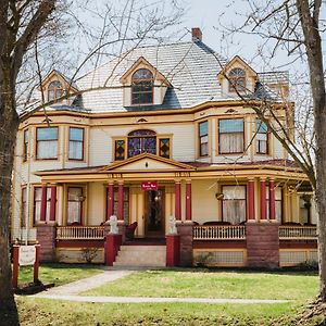 Dundee 1897 Beekman House Bed And Breakfast Exterior photo