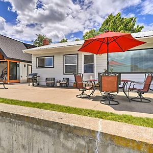Oroville Waterfront Osoyoos Lake Cottage With Beach And Patio! Exterior photo