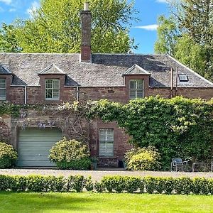 Blairgowrie and Rattray Reidochie Stables Luxury Haven Overlooking Garden Exterior photo