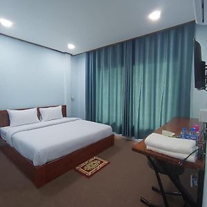 מלון Ban Thongchai-Tai ເຮືອນພັກບີວີ Exterior photo