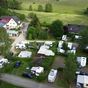 דירות זארבורג Camping Waldfrieden Exterior photo