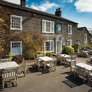 מלון קלית'רו The Assheton Arms Exterior photo