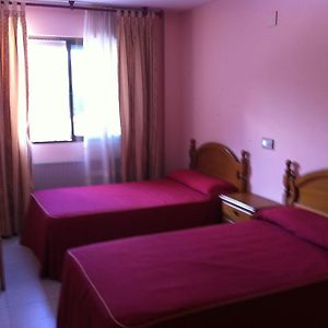 Bembibre  Hostal Tio Pepe I Room photo