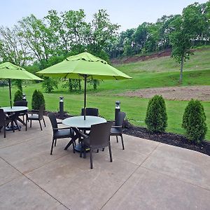 Comfort Suites Marietta-Parkersburg Exterior photo