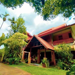 לאמפאנג Auangkham Resort Exterior photo