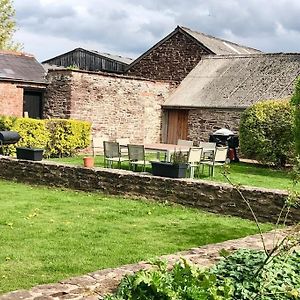 הוילה Wolves Newton Cosy Farmhouse Escape In Monmouthshire Exterior photo