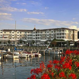 Watkins Glen Harbor Hotel Exterior photo