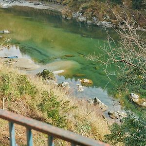 הוילה Otoyocho 目の前が吉野川・雨天でも屋外体験ができる絶景の一軒家 Exterior photo