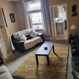 Methil Homely Apartment Near The Beach With Mini Luxuries Exterior photo