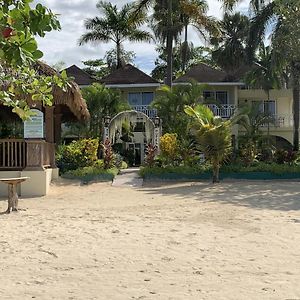 נגריל King Suite At Oceanview Resort In Jamaica - Enjoy 7 Miles Of White Sand Beach! Exterior photo
