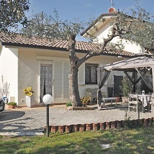 הוילה קוורצ'טה Casa In Campagna A Tre Chilometri Dal Mare Con Parcheggio Privato Exterior photo